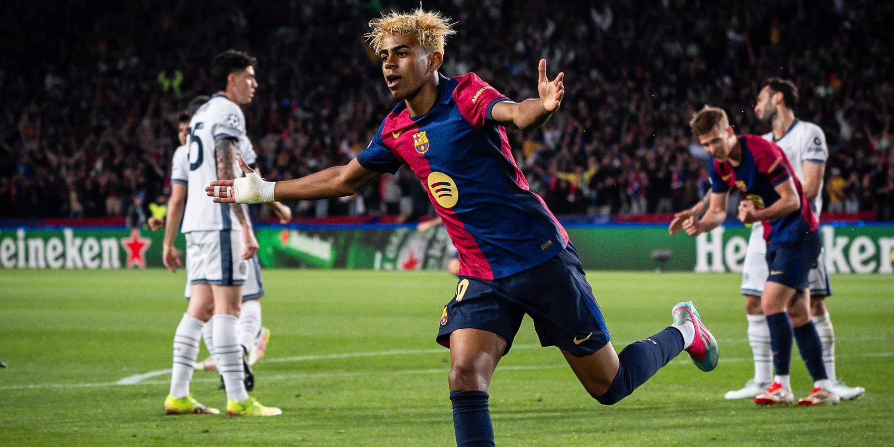 Spaanse media lovend: ‘Lamine Yamal een genie’, ‘Barça leeft dankzij zijn magie'