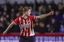 Thumbnail for article: 'Jong PSV-spits traint mee bij PSV 1, Pérez hoopt nog altijd op terugkeer'