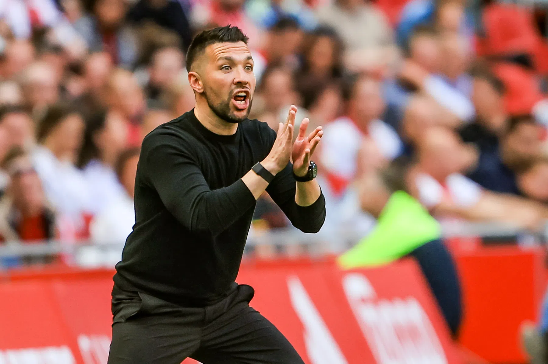 Farioli sprak met AS Roma, wacht op kans in Premier League | VN