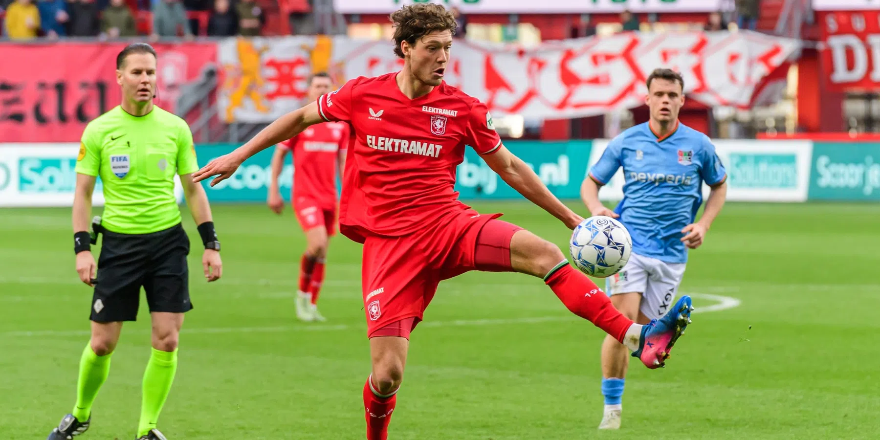 Domper voor FC Twente: einde seizoen voor aanvaller na operatie