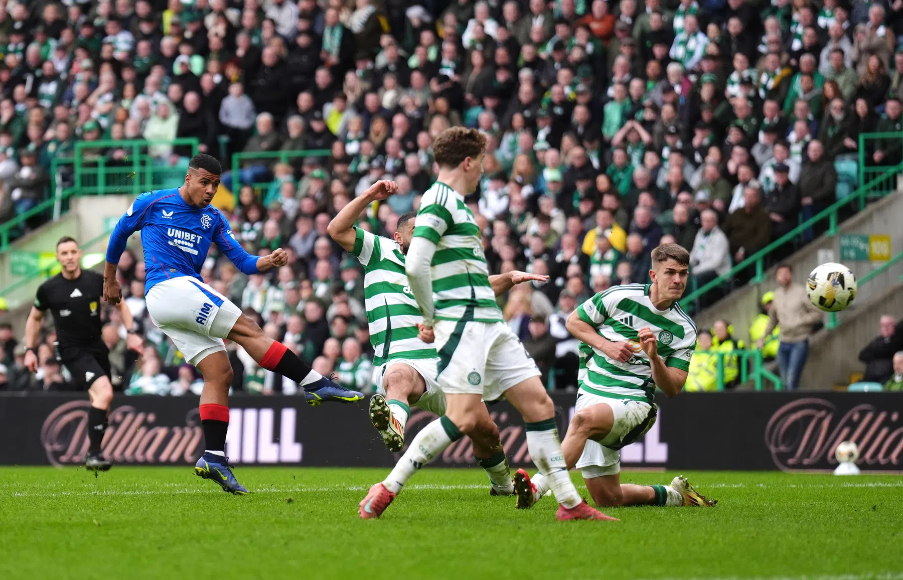 Waar en hoe laat kijk je Rangers - Celtic live? | VoetbalNieuws
