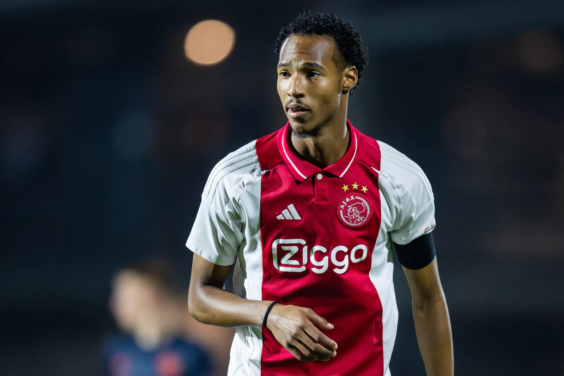 Ajax verlengt contract van Kayden Wolff tot 2028 | VoetbalNieuws