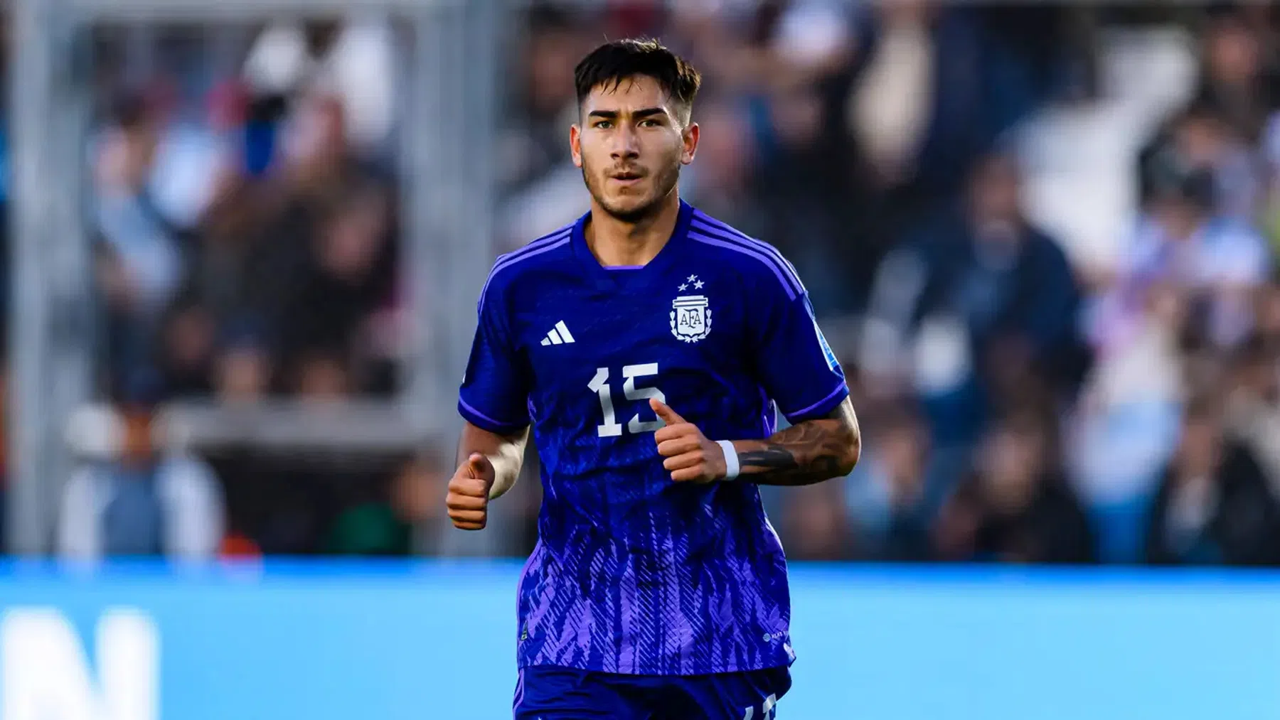 Ajax wil Román Vega: Argentinos Juniors wijst bod Bologna af | VN