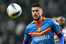 Thumbnail for article: 'Ajax en Feyenoord zitten beide op de tribune in Turkije voor een spits'