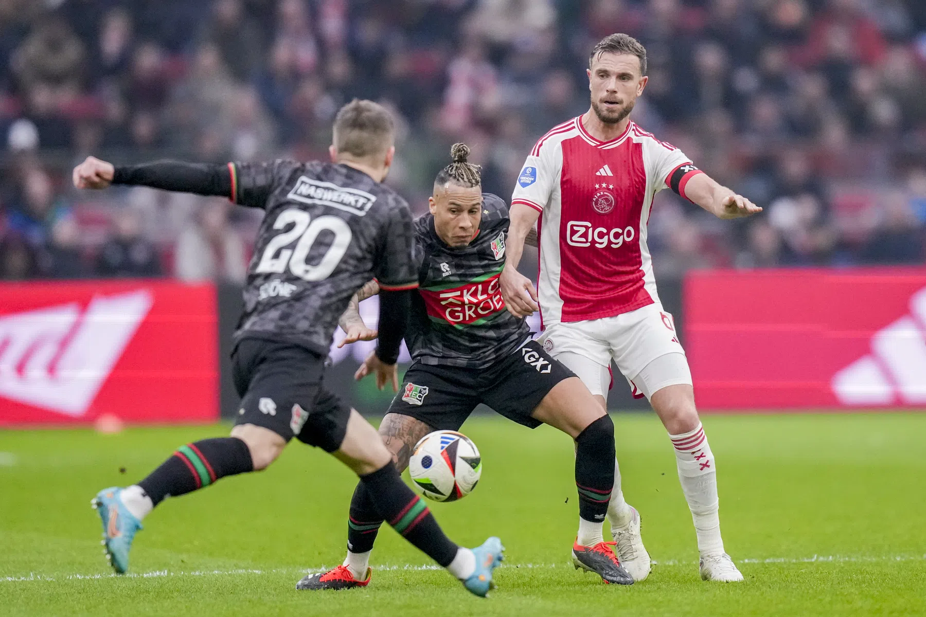 Hoe vaak won NEC in Amsterdam van Ajax? Dit zijn de cijfers | VN
