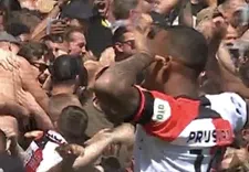 De beelden: Feyenoord schiet uit de startblokken en komt op 2-0 tegen PSV