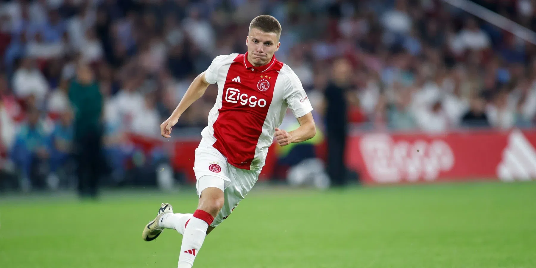 Gaaei blikt terug op zware start bij Ajax | VoetbalNieuws