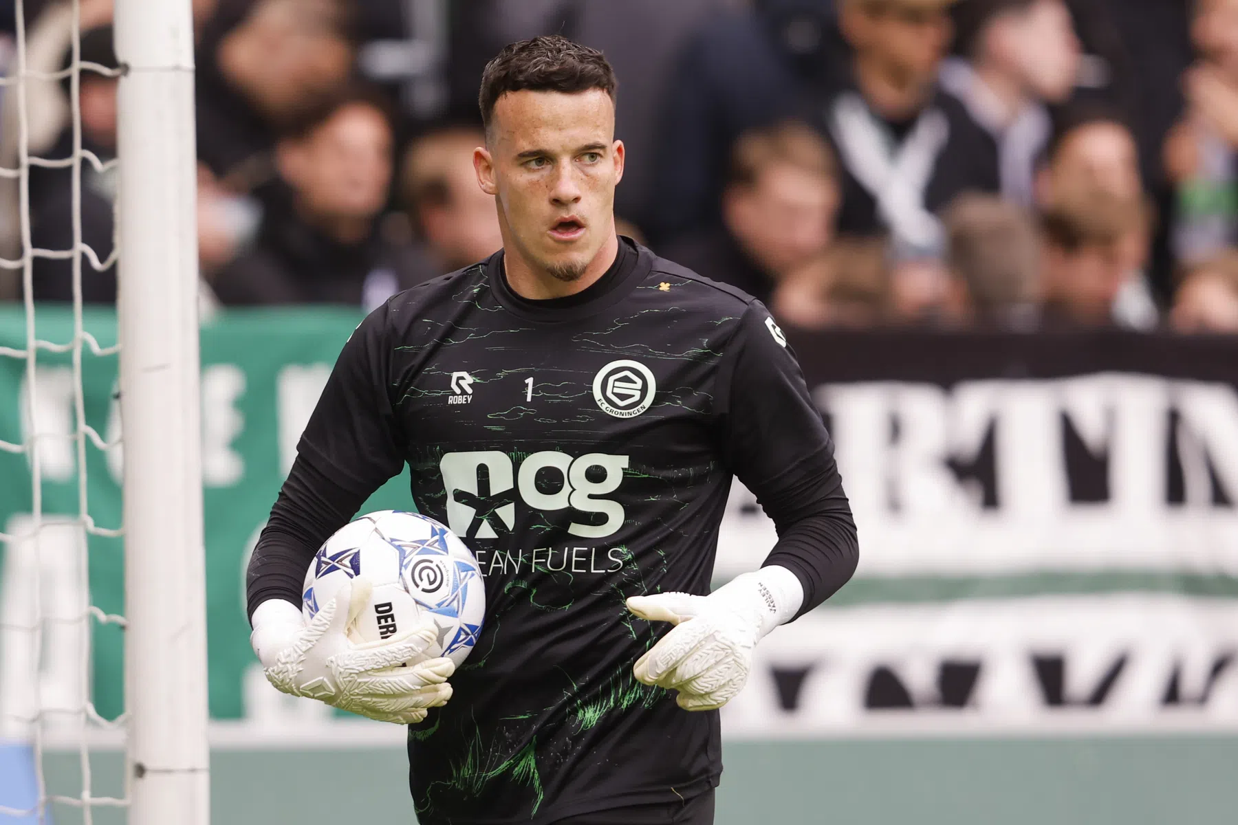 Vaessen: ‘Ajax komt met staart tussen de benen naar Euroborg’ | VN