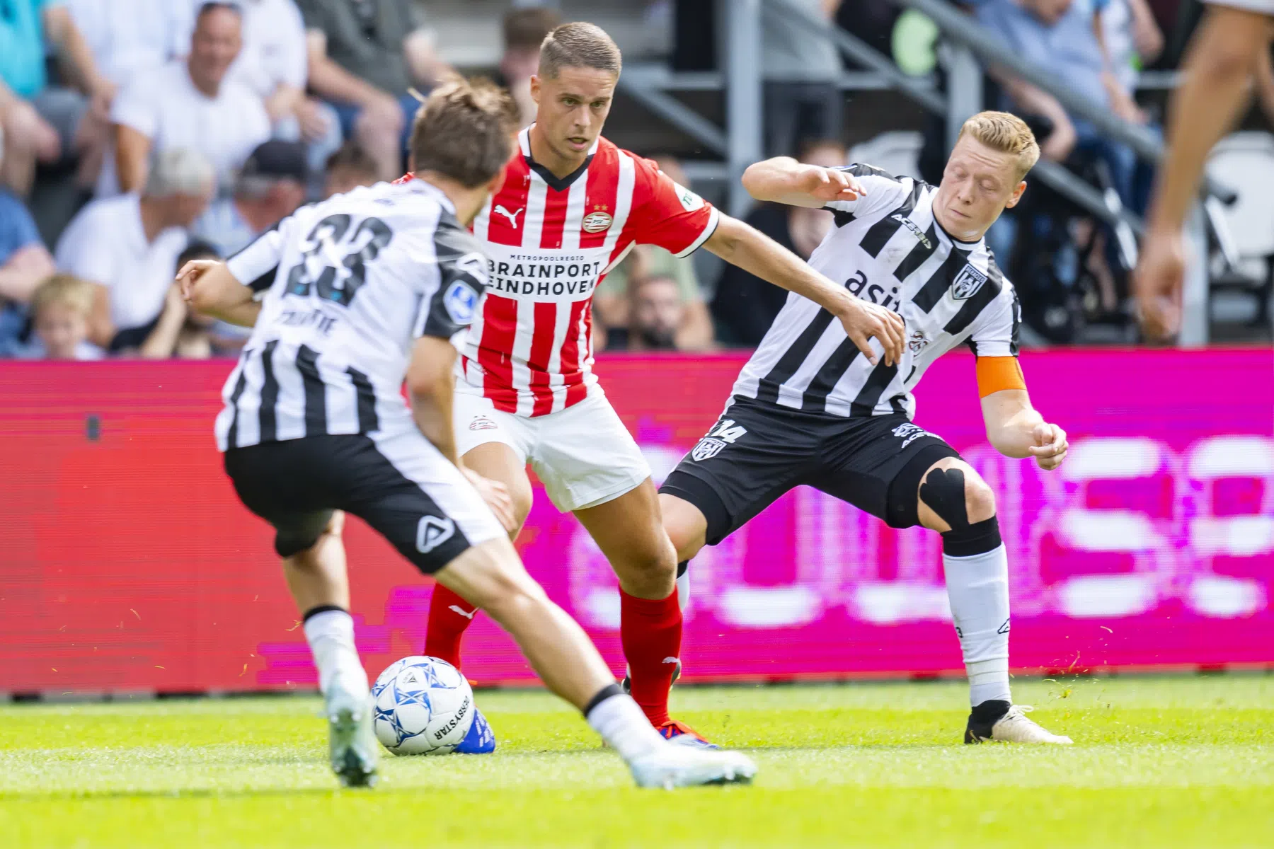 PSV vs Heracles: laatste vijf duels op een rij | VoetbalNieuws