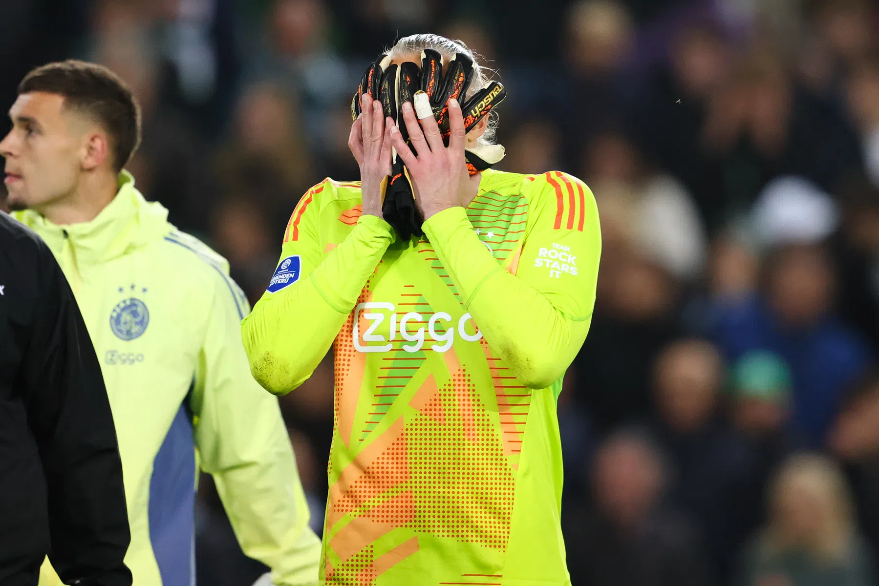 Ochtendkranten over knotsgekke speelronde 33 van Ajax en PSV | VoetbalNieuws