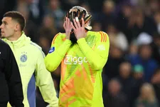 Thumbnail for article: Ochtendkranten zien ongekende wending: 'Minuut 99 verandert alles, Ajax stort in'