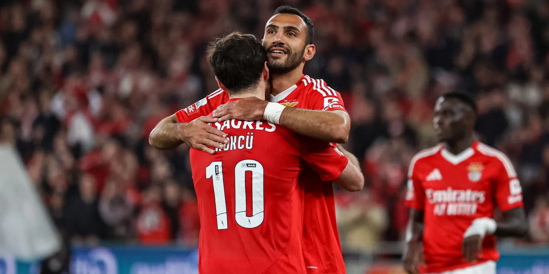 Titelstrijd Portugal: wie wordt kampioen, Sporting of Benfica? | VoetbalNieuws