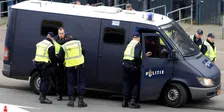'Kampioensfeest loopt volledig uit de hand in Eindhoven: één agent neergestoken'  