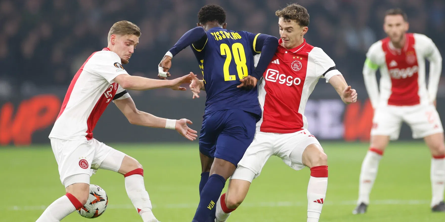 Taylor en Baas Ajax Speler en Talent van het Jaar | VoetbalNieuws