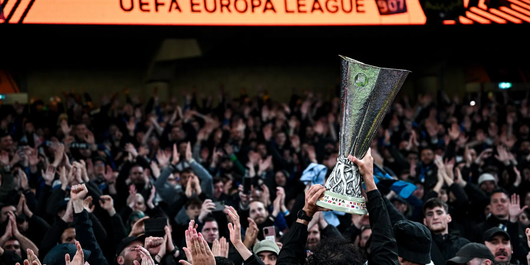 Sinds wanneer krijgt de Europa League-winnaar CL-ticket? | VoetbalNieuws