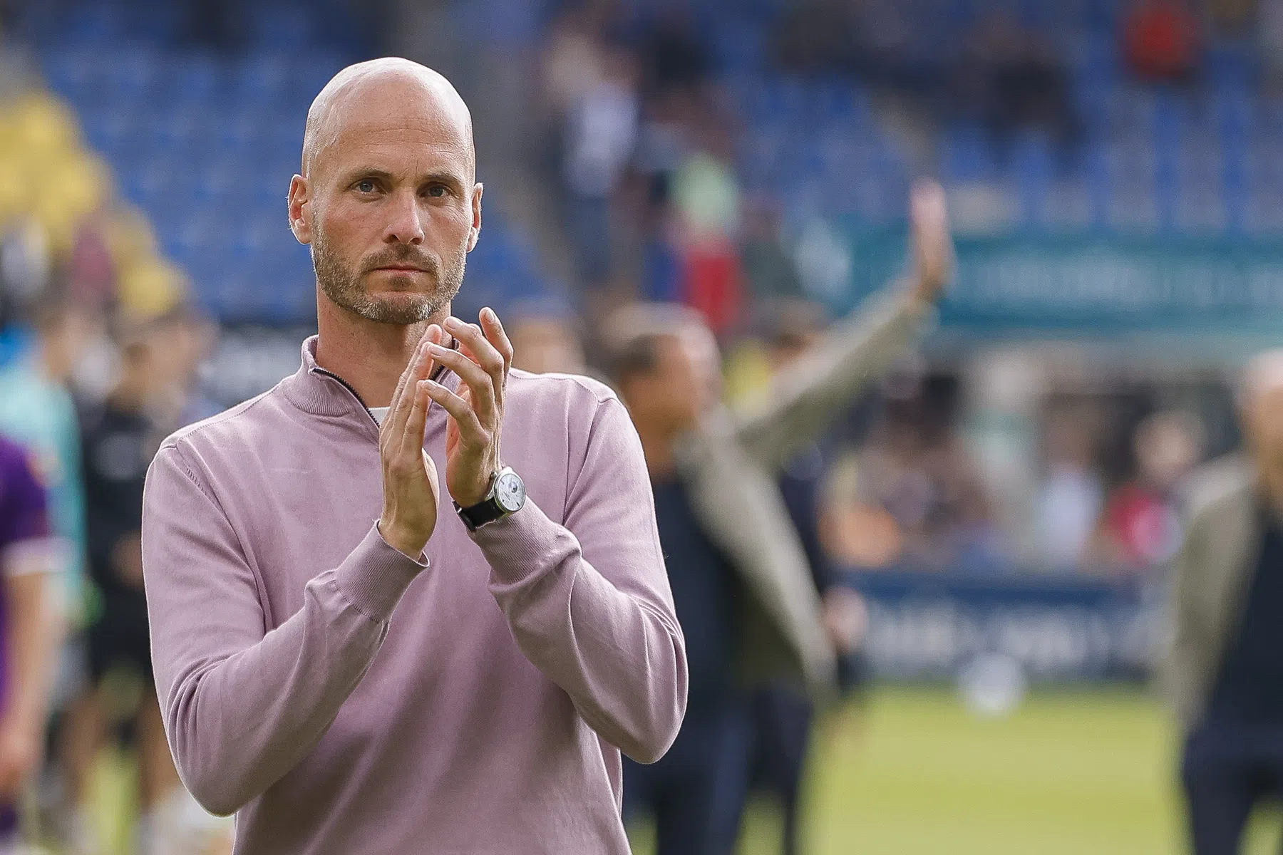 Go Ahead verlengt met Simonis tot 2027 | VoetbalNieuws