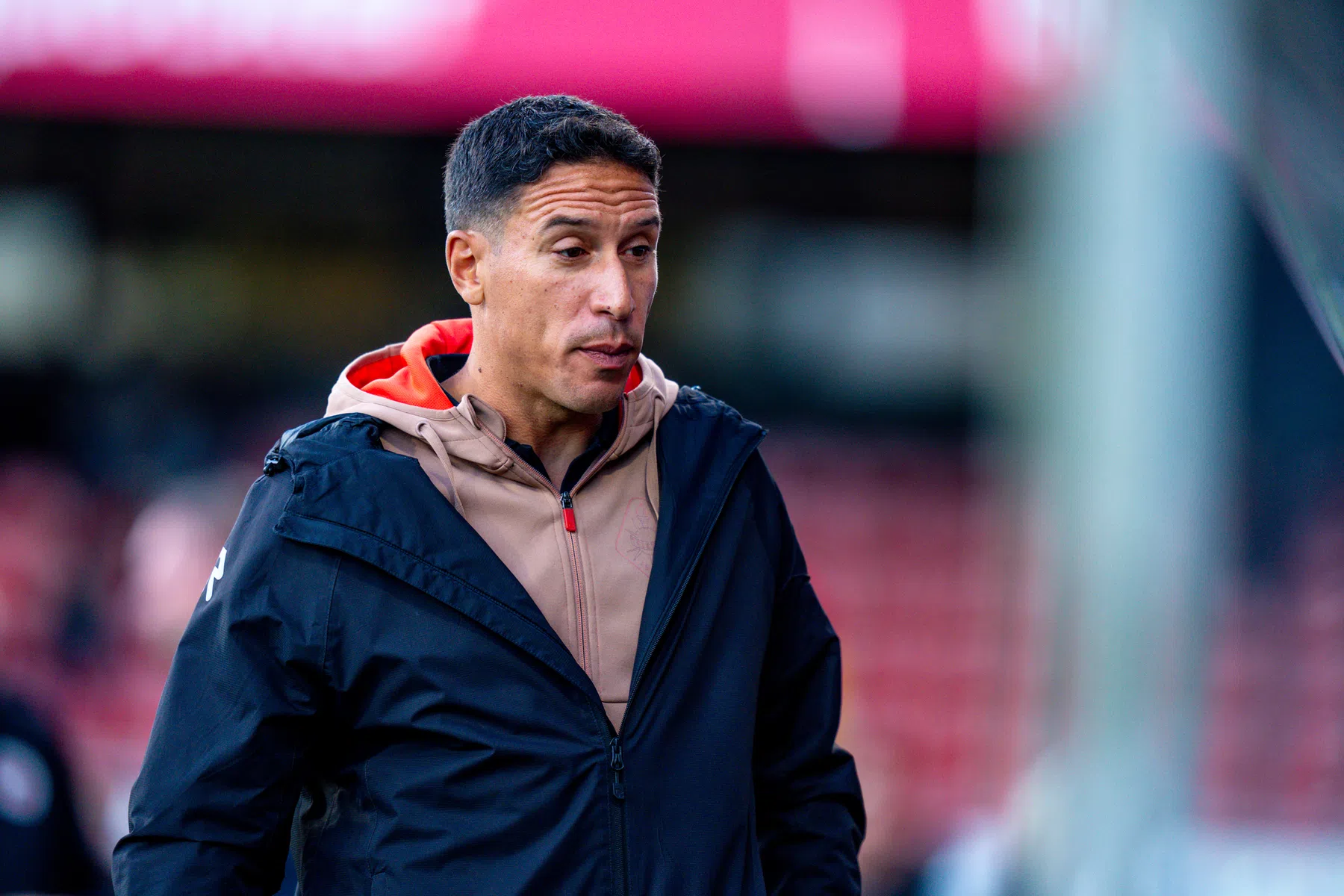 Wie is Anthony Correia, trainer van Telstar? | VoetbalNieuws