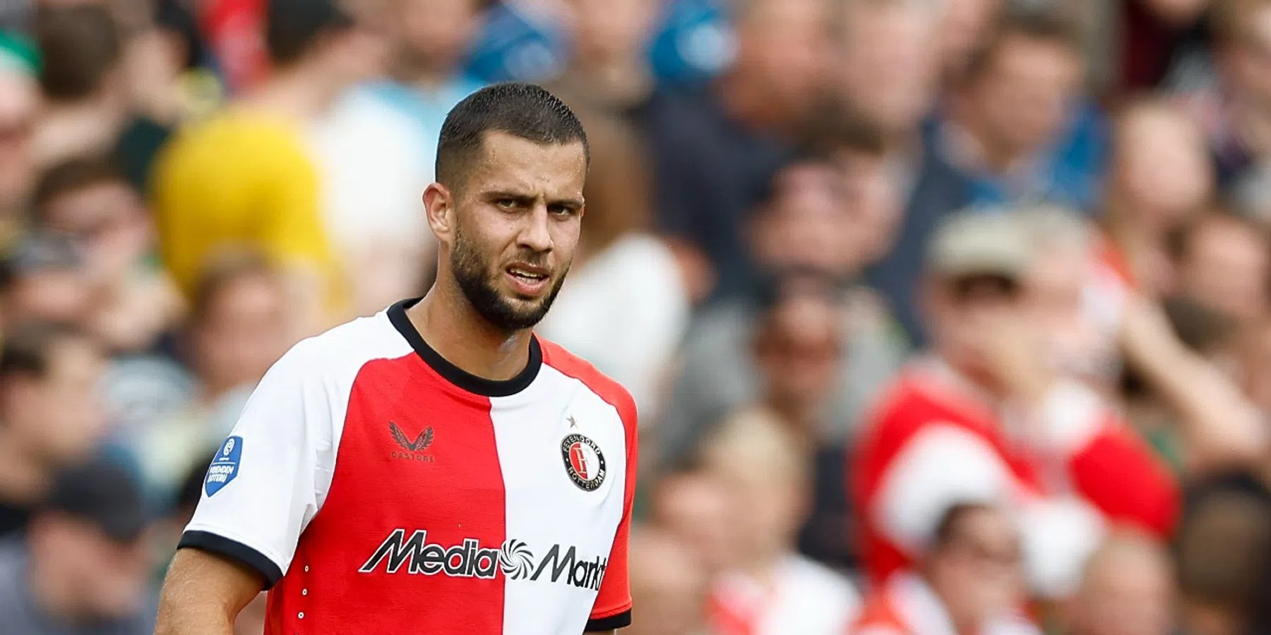 Hancko reageert op transfergeruchten: blijft hij bij Feyenoord? | VN