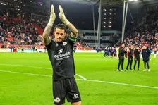 Thumbnail for article: De Telegraaf: 'PSV heeft eerste keeper binnen en legt meerjarig contract neer'