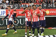 Thumbnail for article: 'Topclubs lonken, maar PSV houdt vast: Tillman en Saibari niet zomaar te koop'
