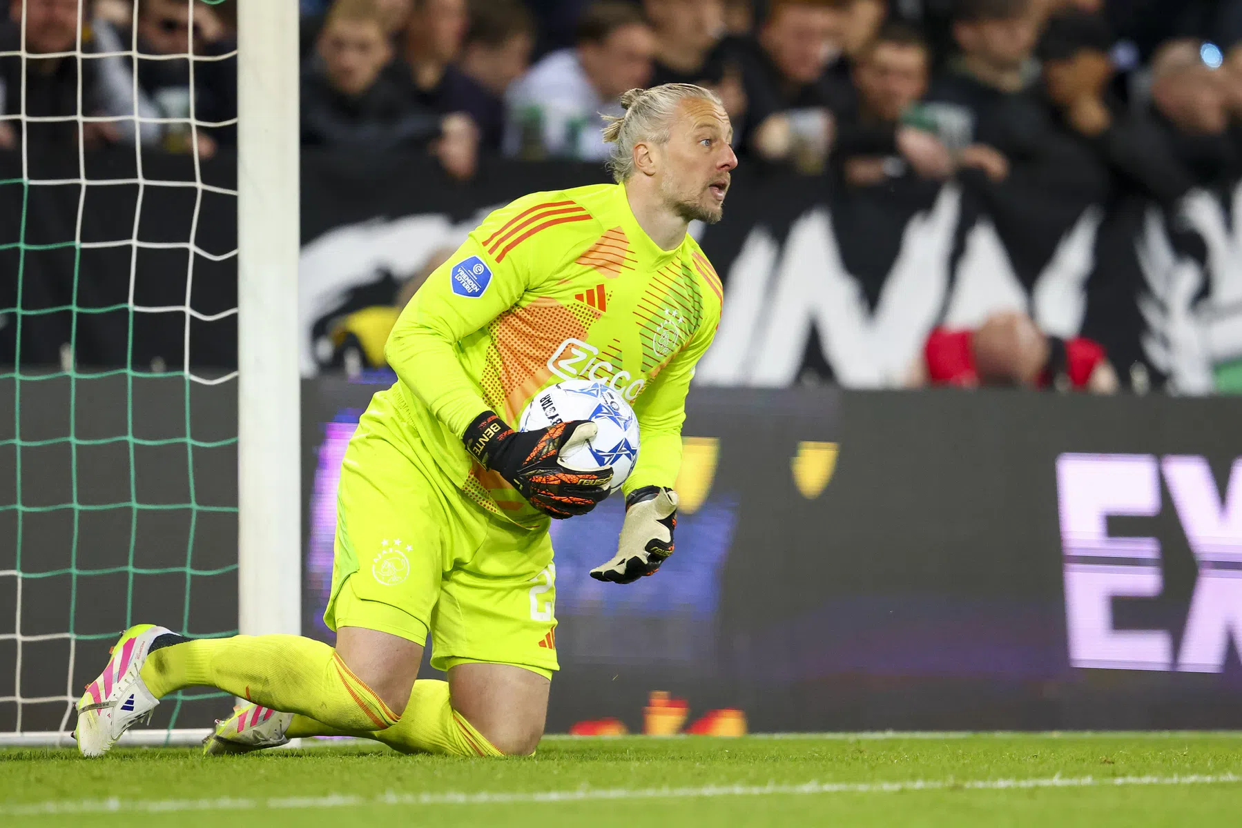 Remko Pasveer verlengt contract en blijft bij Ajax tot 2026 | VoetbalNieuws