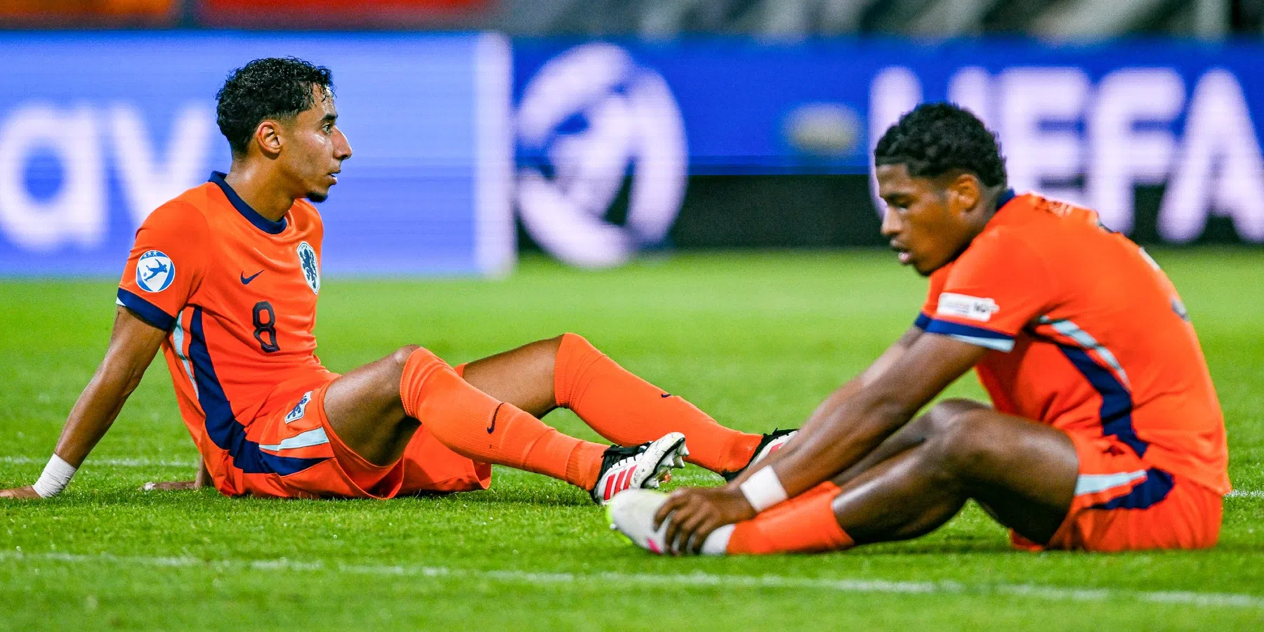 Kranten kritisch op Jong Oranje na afgang : 'Alle bespiegelingen de ijskast in'