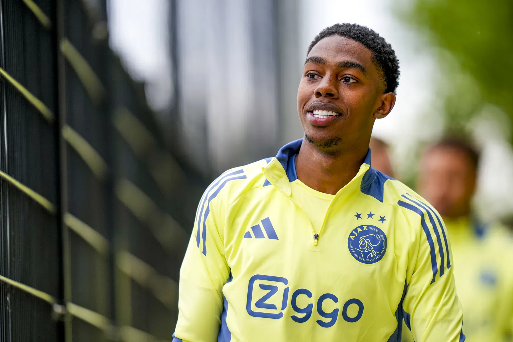 Van Axel Dongen in gesprek met Heerenveen over transfer | VoetbalNieuws