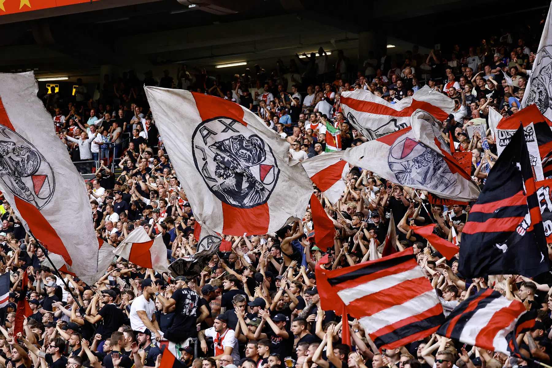 Dit is het volledige programma van Ajax in het seizoen 2025/26 | VoetbalNieuws