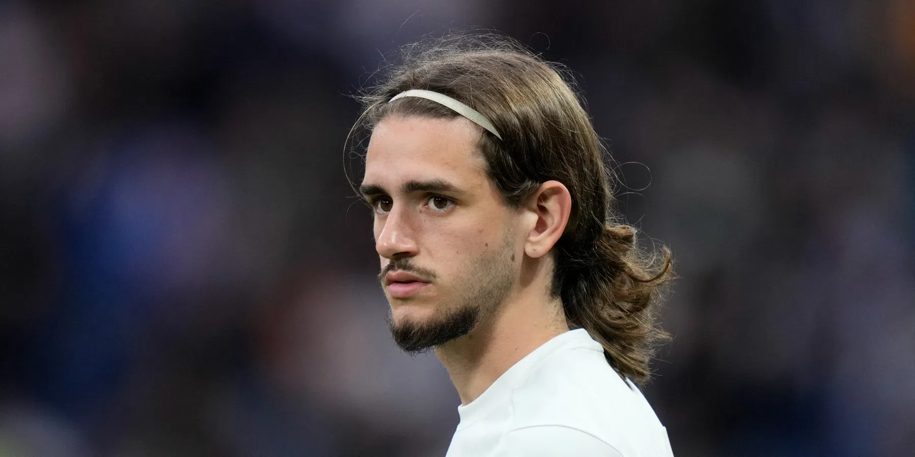 Valencia weigert tweede bod Feyenoord op Yarek Gasiorowski | VN