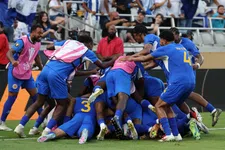 Thumbnail for article: Curaçaose bond reageert op vertrek Advocaat: 'Valt alleen maar te respecteren'