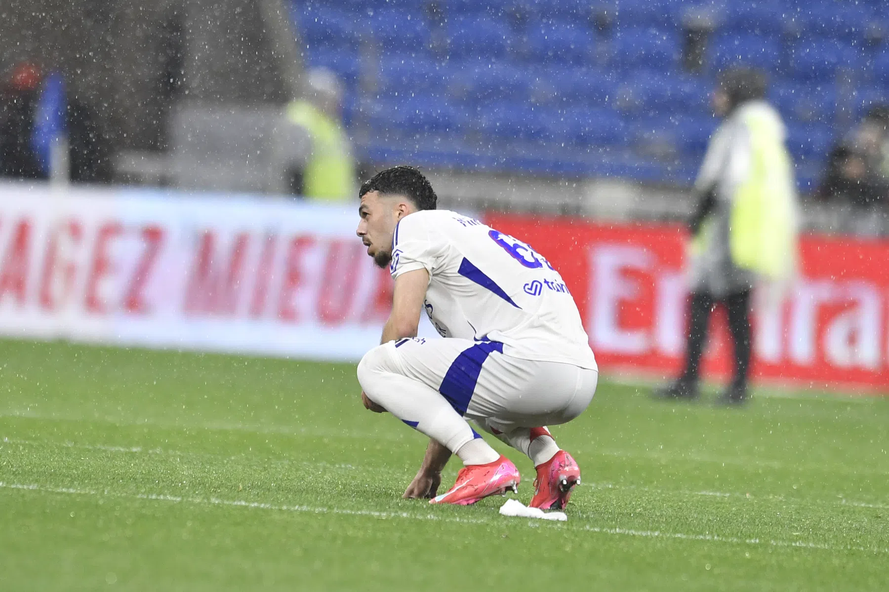 VN: Selectie Lyon mogelijk voor spotprijzen na degradatie