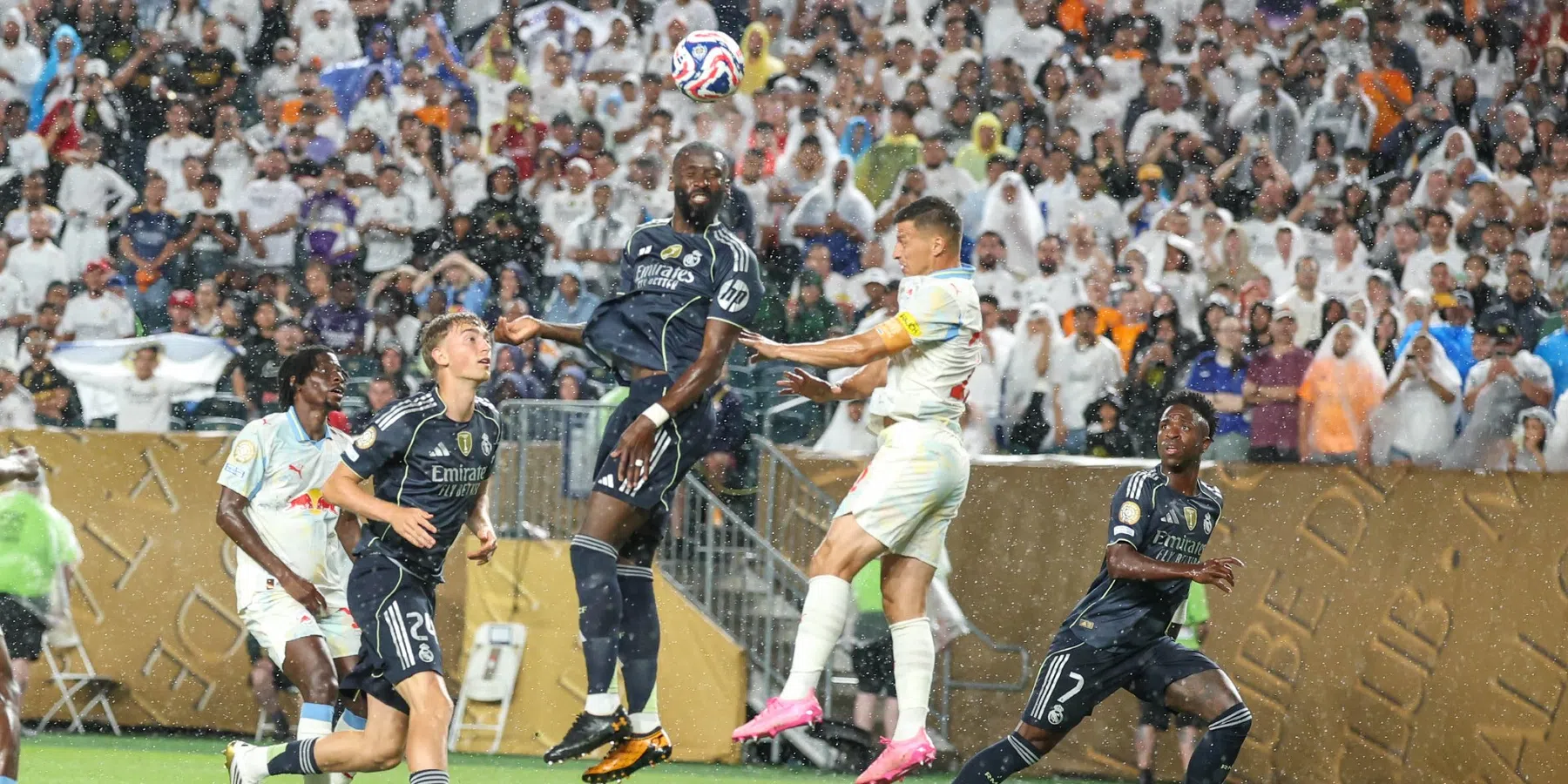 Real schakelt Salzburg uit in nieuwe formatie, ook Al Hilal naar de volgende ronde