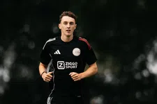 Thumbnail for article: Welke Ajacieden verschenen bij eerste training Heitinga op De Toekomst?