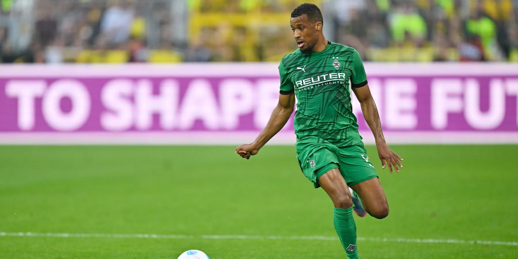 Wie is Alassane Pléa, de mogelijke opvolger van Luuk de Jong bij PSV?