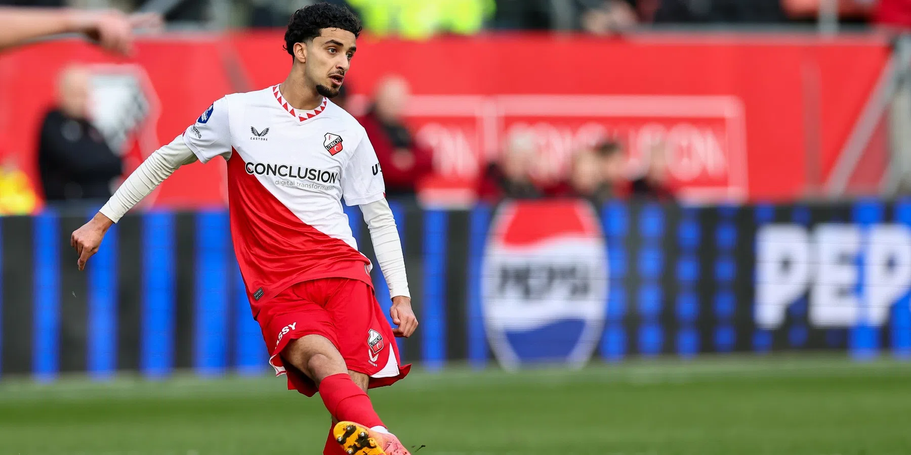 FC Utrecht-speler Iqbal haalt uit naar Ten Hag: 'respecteerde me niet genoeg'