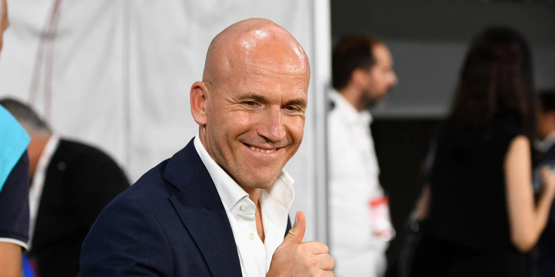 Kroes: Geen toekomst voor Sosa bij Ajax, nu naar Palace | VoetbalNieuws