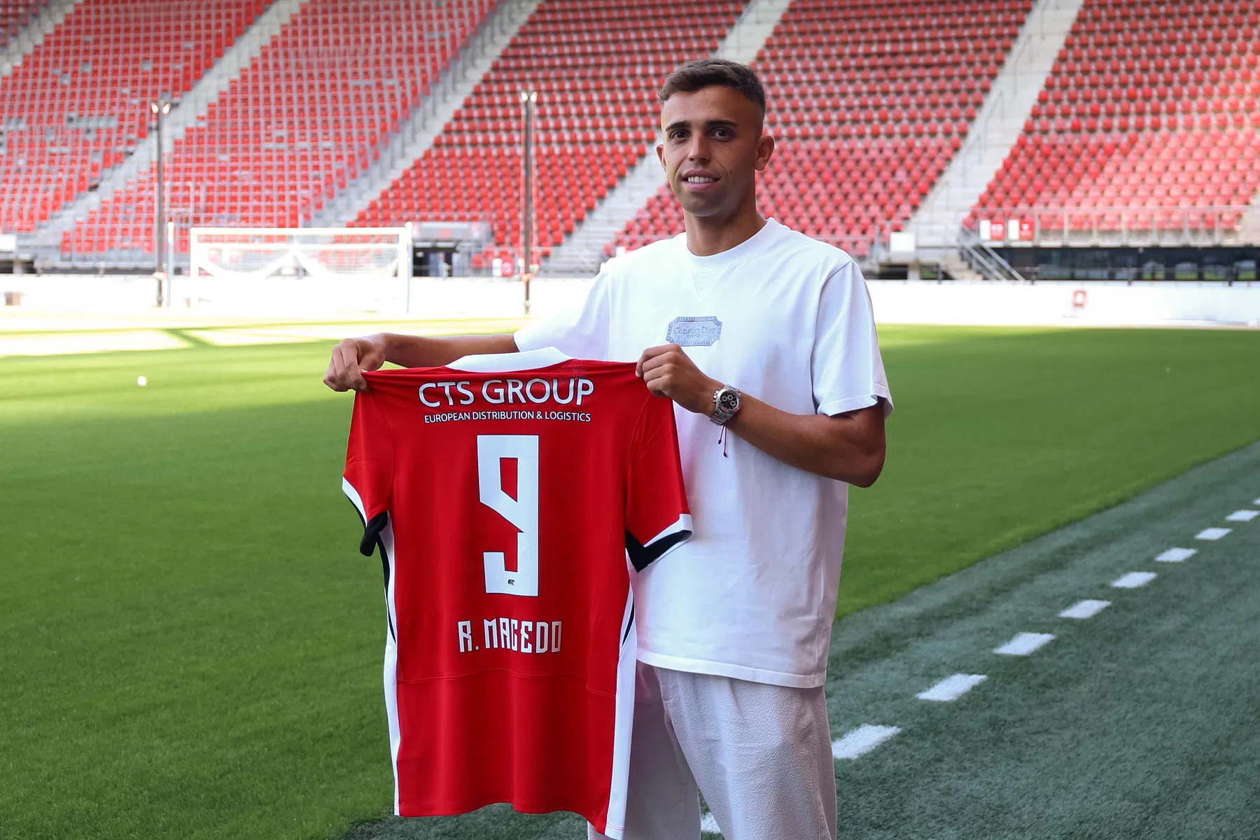 AZ haalt Rodrigo Macedo op bij Braga voor Jong AZ | VN