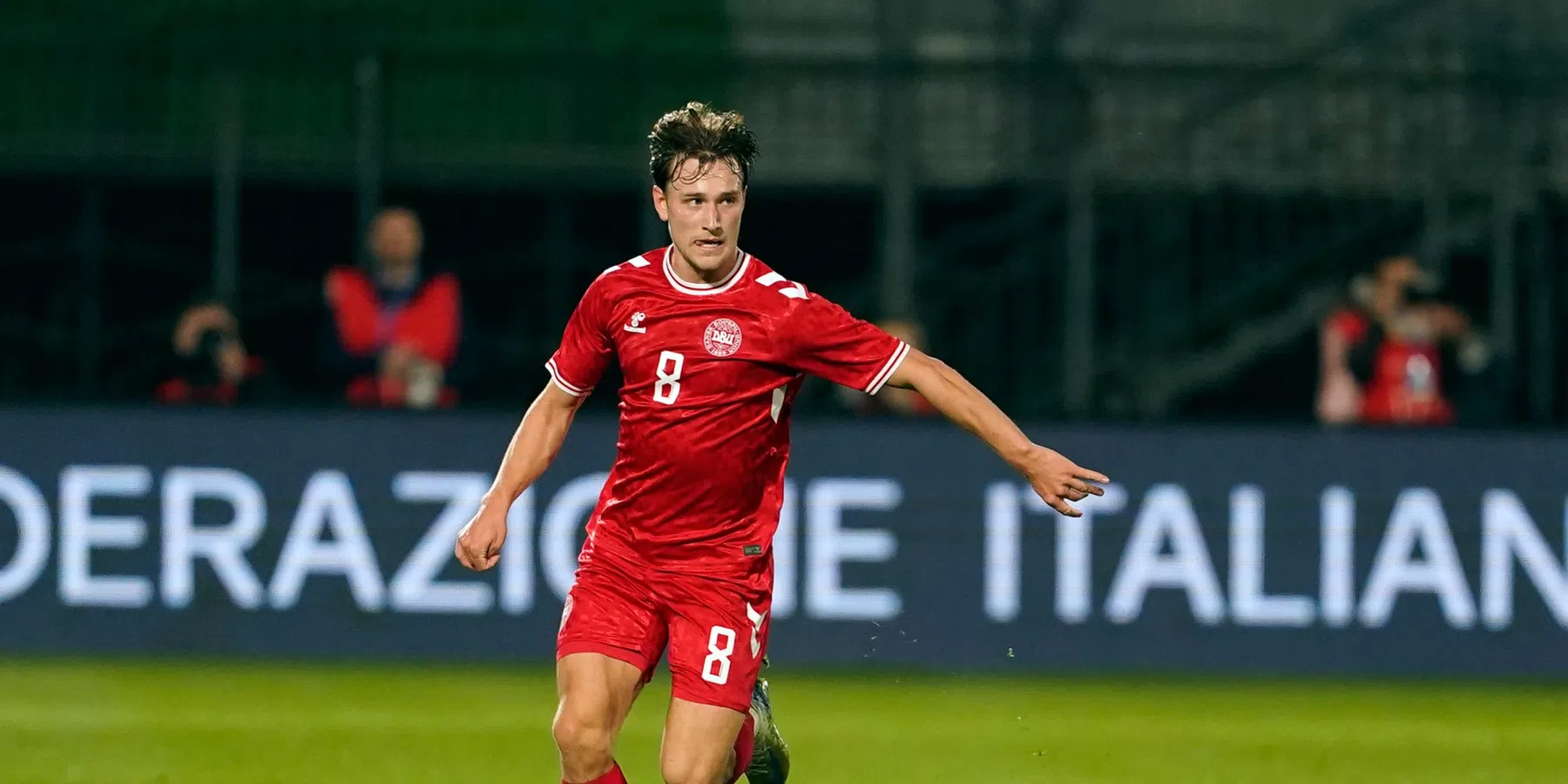 Wie is William Bøving, Deens talent op het wensenlijstje van PSV?