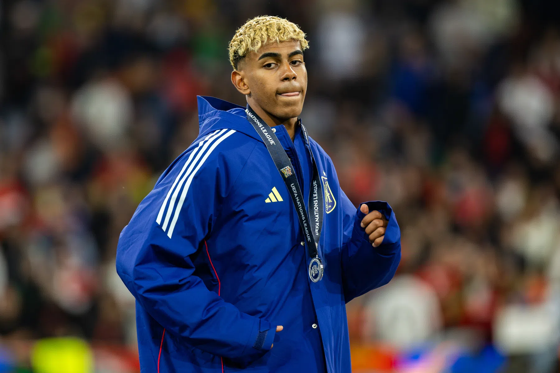 Onderzoek naar Yamal na feest met entertainers met dwerggroei | VoetbalNieuws