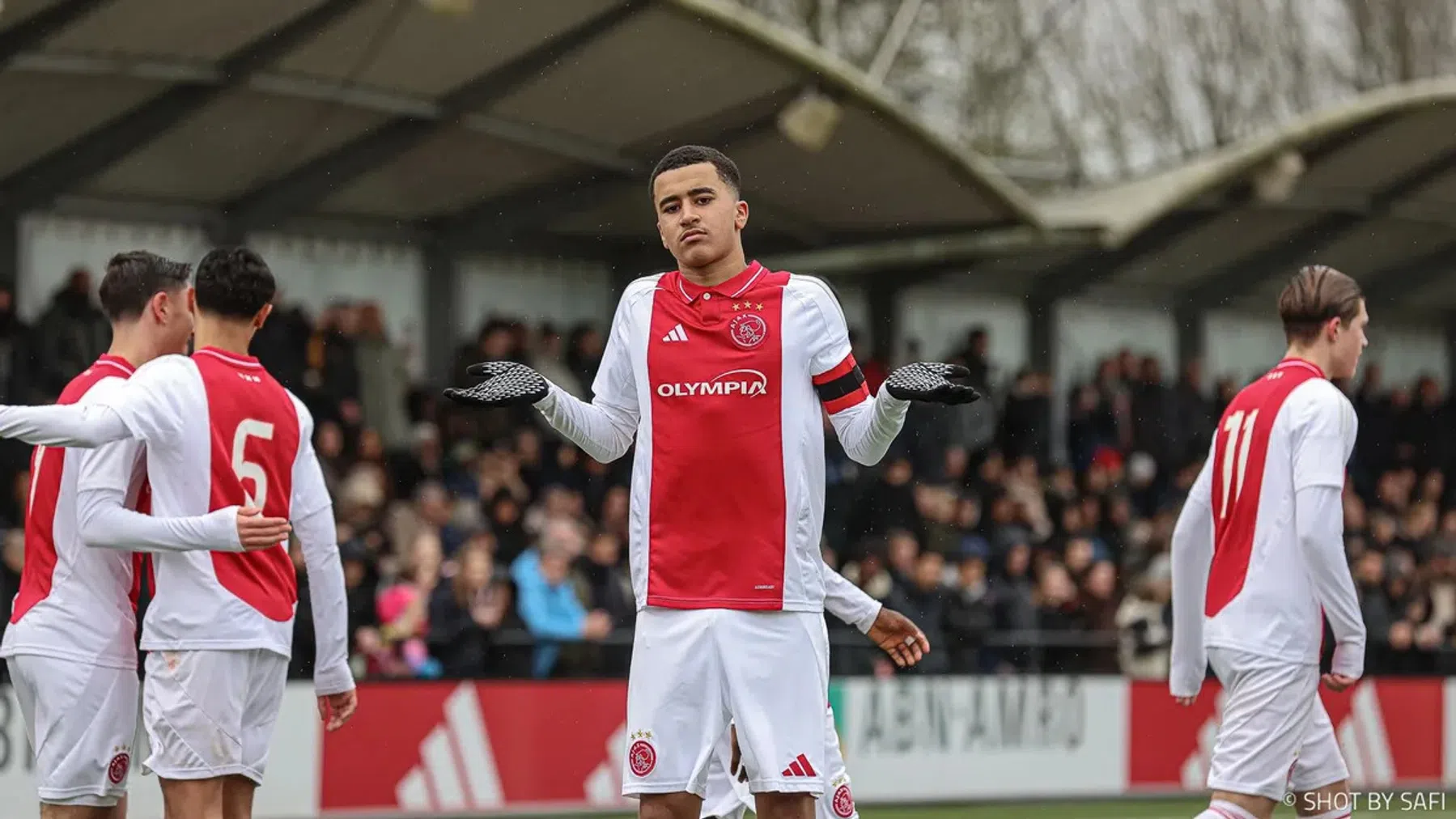 Transfer Ouazane naar Real Madrid geklapt: reden onbekend | VoetbalNieuws