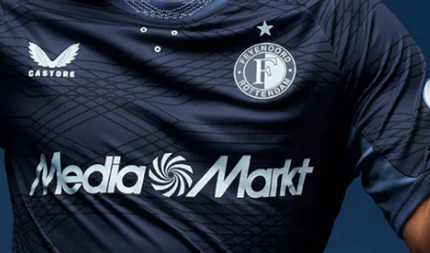 Uitshirt Feyenoord 2025/26 uitgelekt: zwart met lichtblauw | VoetbalNieuws