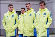 Thumbnail for article: 'Wrexham ruikt kansen: Ajax-middenvelder kan verrassende stap maken naar Engeland'