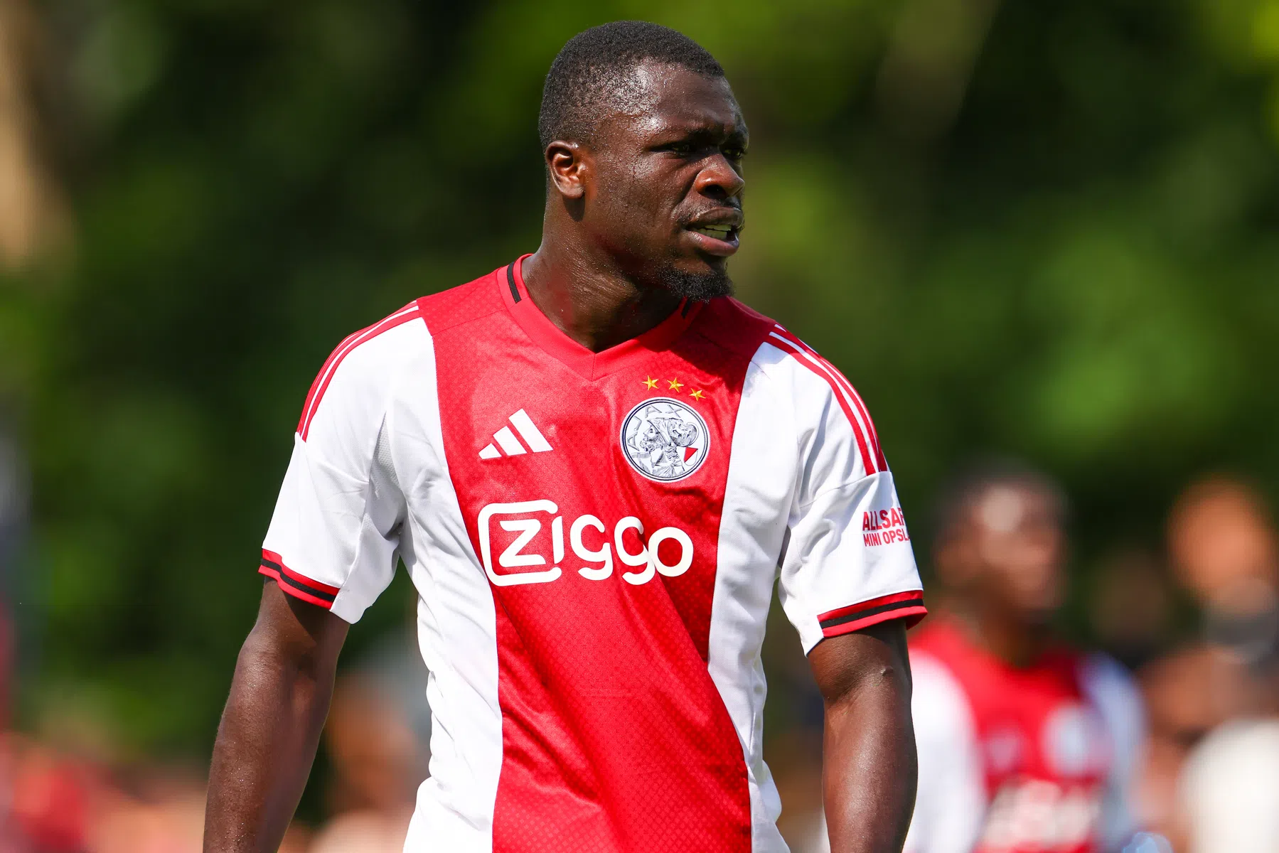 Brentford en West Ham azen op Brobbey, bod op Taylor verwacht | VN