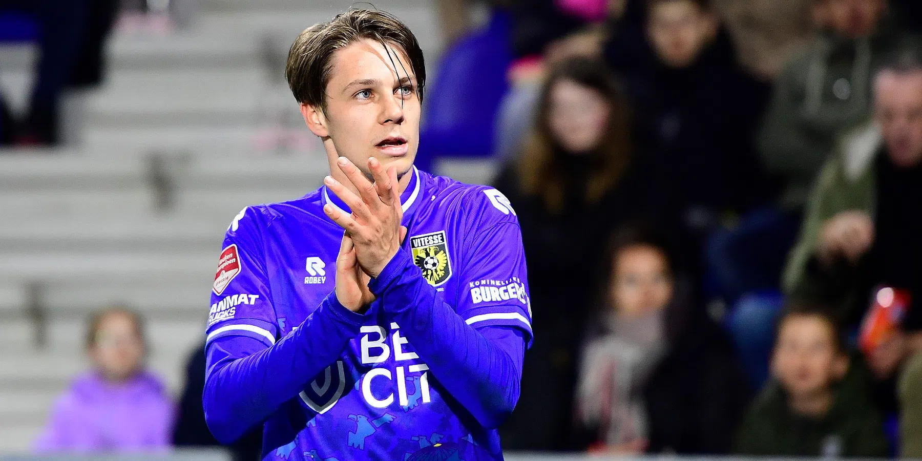 'PSV wil profiteren van wanorde bij Vitesse en jeugdinternational overnemen'