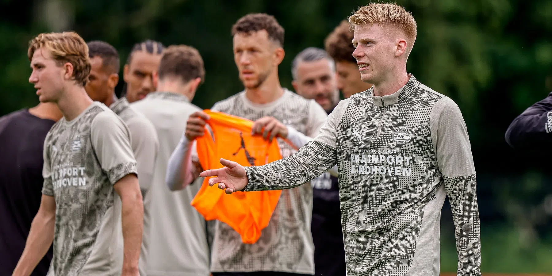 Bosz ziet andere Schouten bij PSV na moeizaam seizoen: 'Verschil van dag en nacht'
