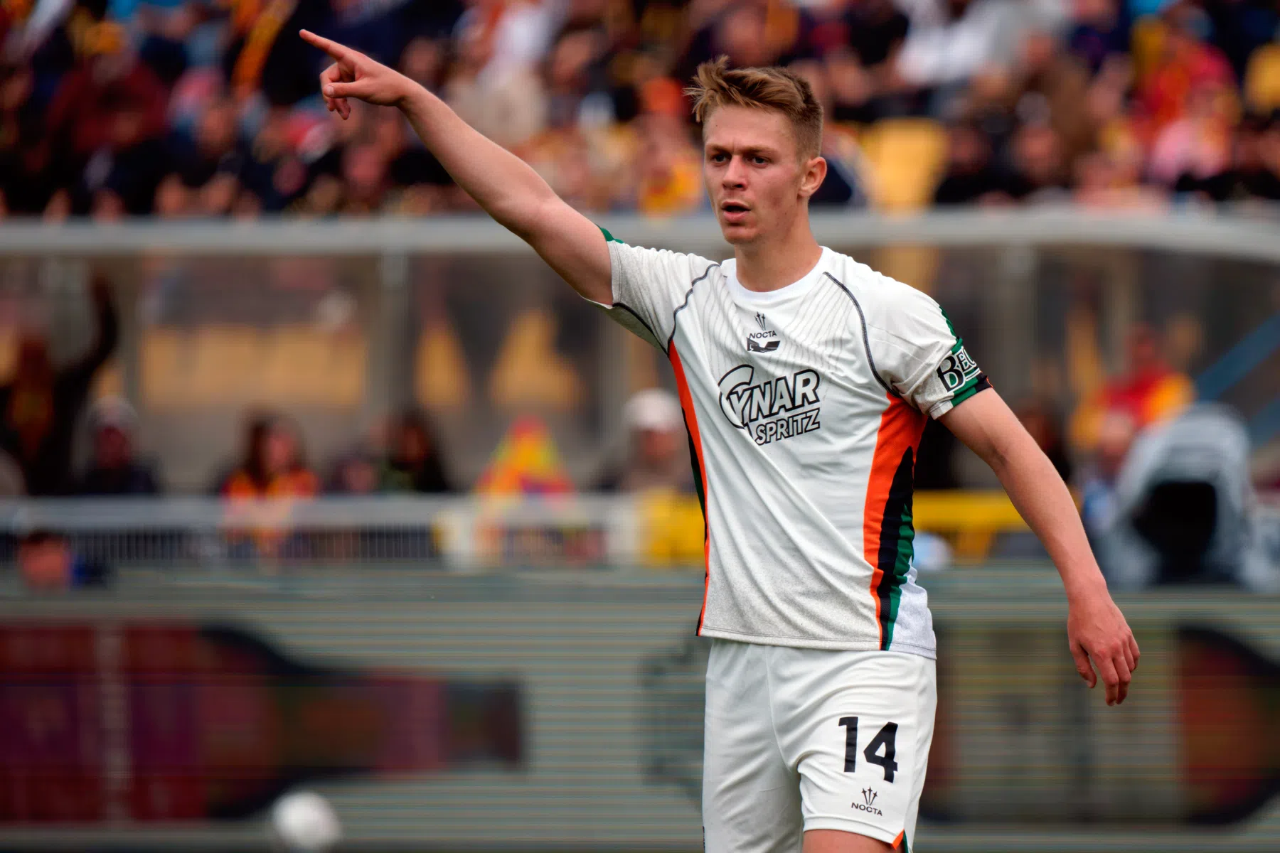 Wie is Hans Nicolussi Caviglia? Ajax toont interesse | VN