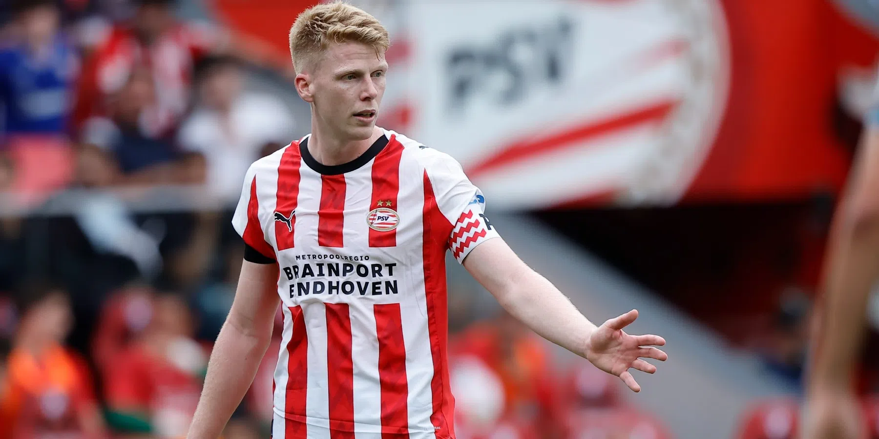 De Jong reageert op nieuw aanvoerderschap bij PSV: 'Hij heeft me gebeld'