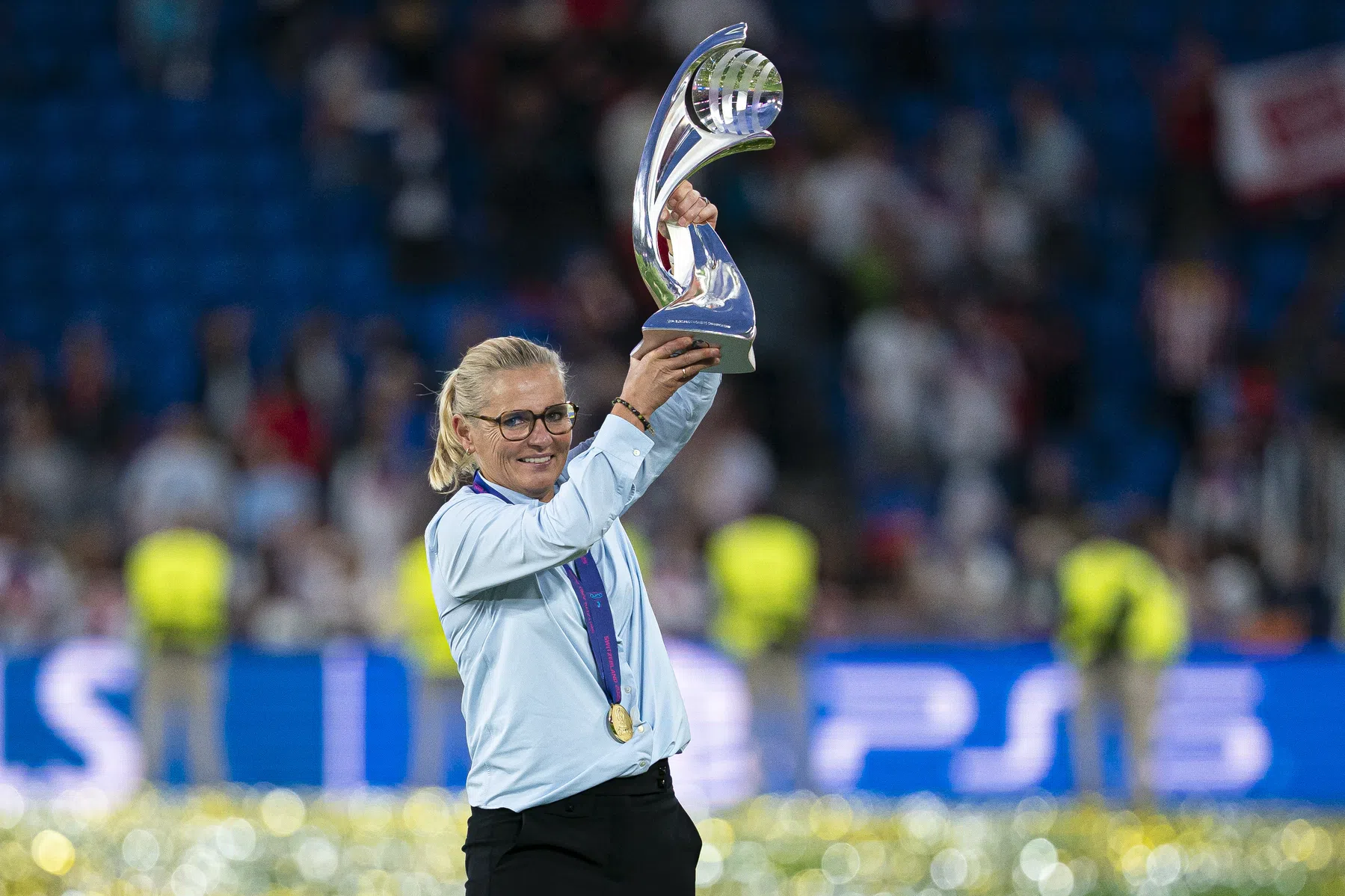 Engeland wint EK-finale: Kelly en Hampton heldenrol | VoetbalNieuws
