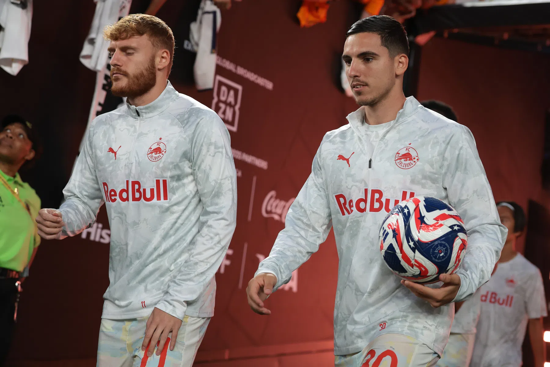 Ajax bereikt akkoord met Salzburg: Gloukh op weg naar Amsterdam | VoetbalNieuws