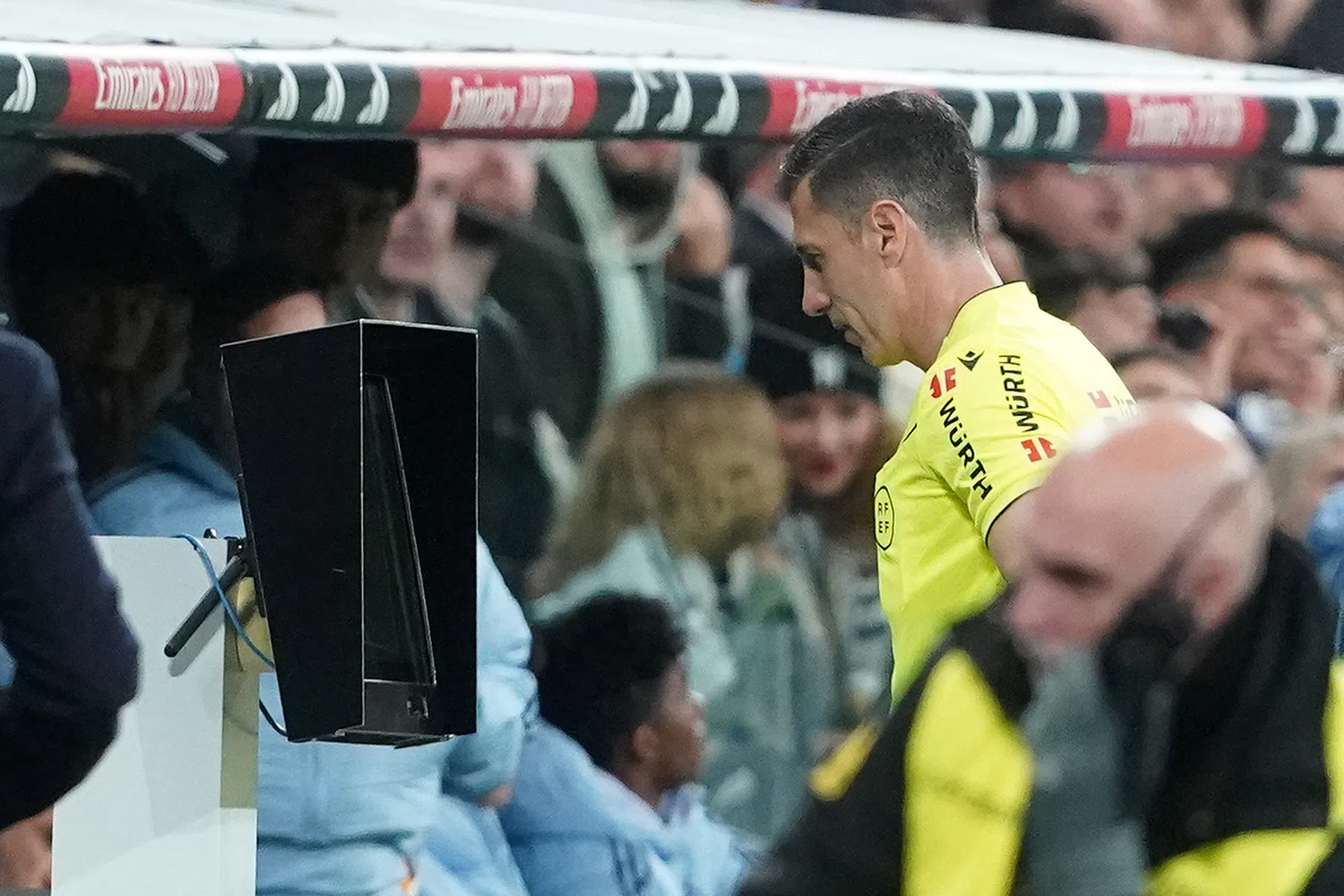 La Liga introduceert VAR-challenge voor trainers vanaf 2025/26 | VoetbalNieuws